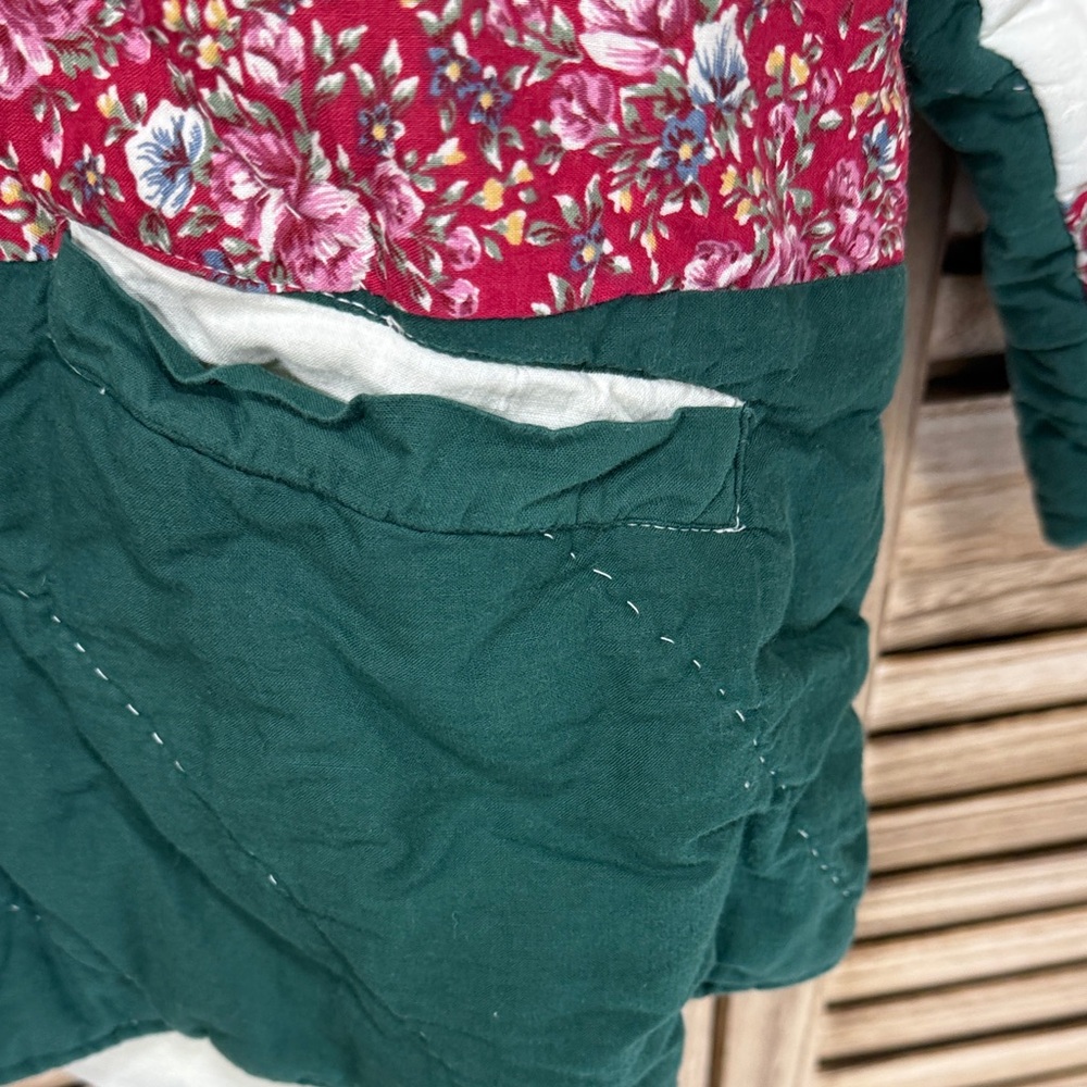 Patchwork Quilted Jacket with Floral Patterns Green White Red Pink Vintage M - Picture 5 of 11
